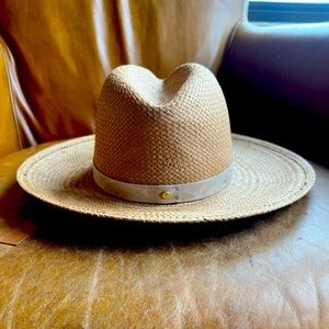 Janessa Leone Packable 100% Straw Panama Hat Small